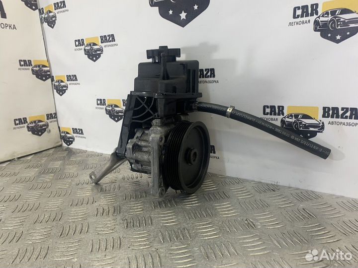 Насос гидроусилителя Mercedes-Benz C-class