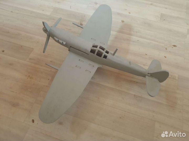 Продам модель самолёта