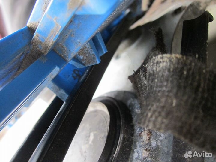 Стеклоподъемник задний левый Фольксваген Гольф 4