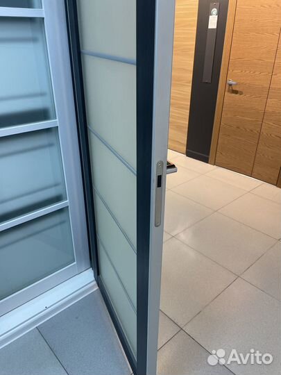 Двери межкомнатные в алюминии