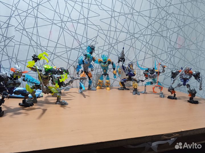 Продаю коллекцию Биониклов. 8 шт