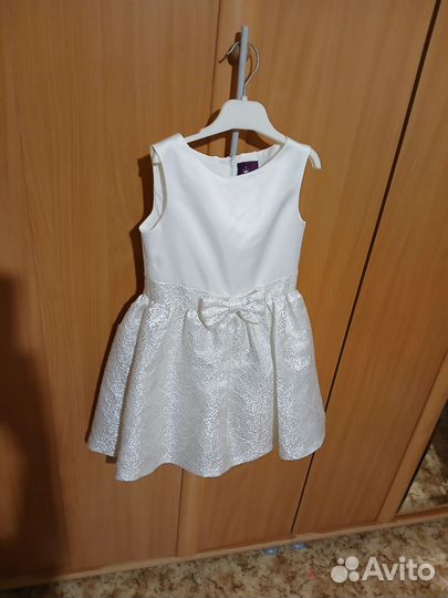 Платье для девочки нарядный