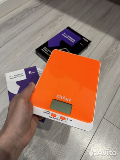 Кухонные весы Kitfort KT-803-5