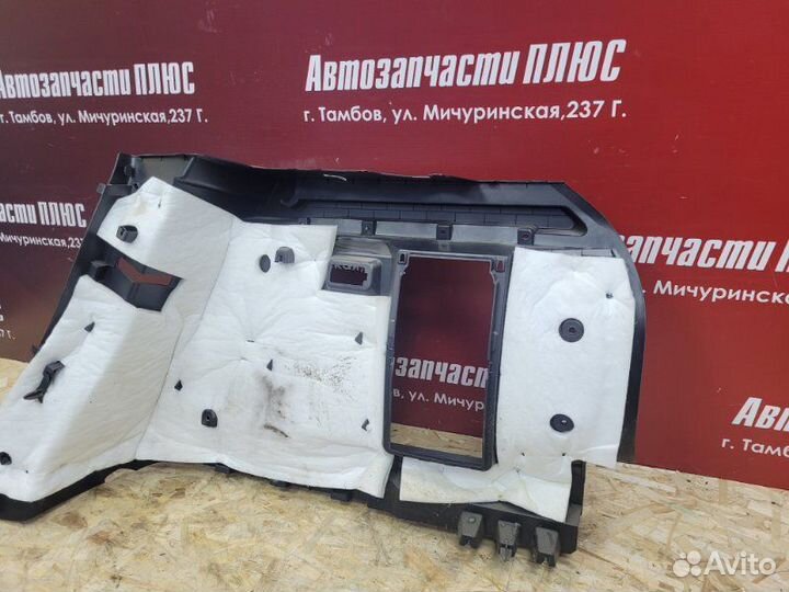 Обшивка багажника левая LADA X-Ray