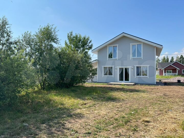 Дом 143 м² на участке 9,8 сот.