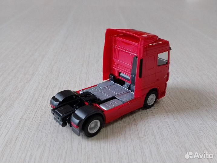 690) Тягач DAF XF SC E6 ZM