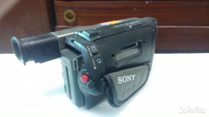 Sony CCD-TRV47E