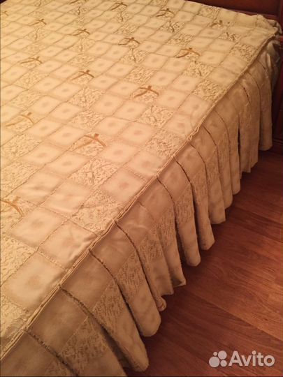 Покрывало на кровать + портьеры+тюль