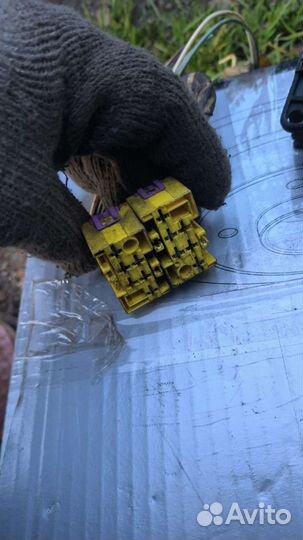 Разъём кнопки противотуманной фары Audi 80 90 100