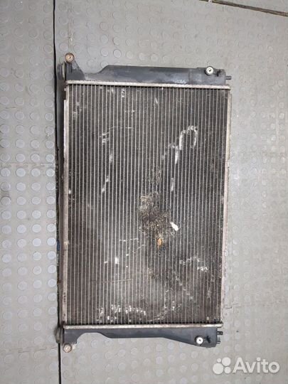 Радиатор охлаждения двигателя Toyota Corolla Verso