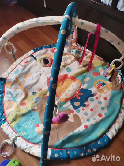 Развивающий коврик