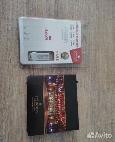 2 флешки на 16 Гб