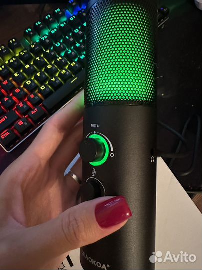 Профессиональный конденсаторный микрофон Q18