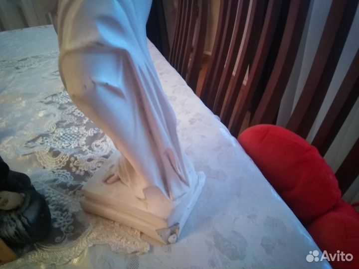 Статуэтки Венера и подсвечник кошка пакетом