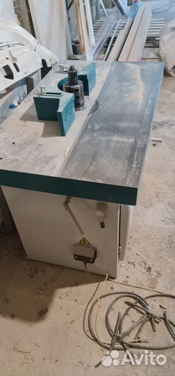 Фрезерный станок по дереву ручной