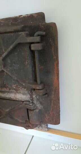 Печная дверца винтаж СССР. Чугун. Размер 24*25 см