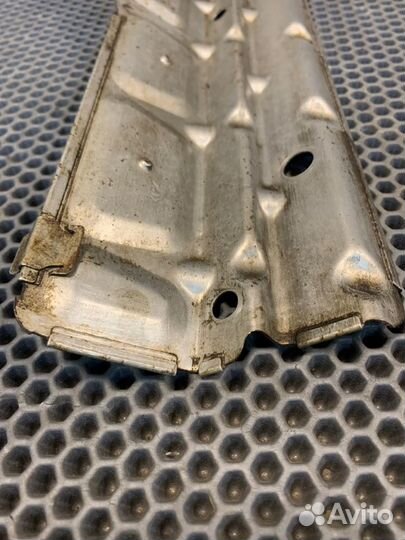 Кожух турбины Audi A6 C7 cdnb 2014