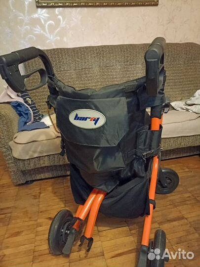 Кресло-коляска инвалидная