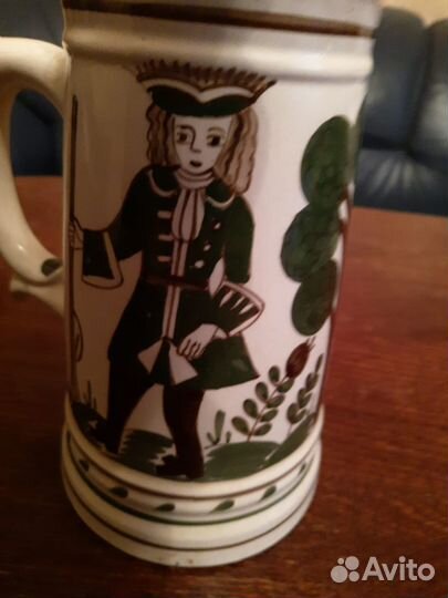 Глиняная пивная кружка