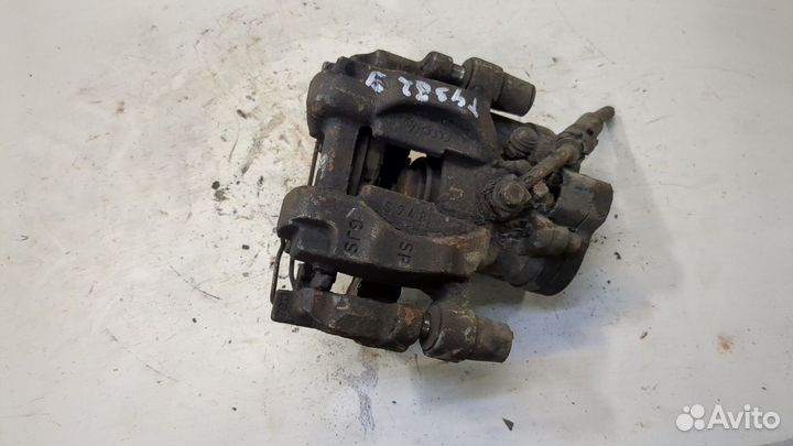 Суппорт Volkswagen Passat 8 2015, 2015