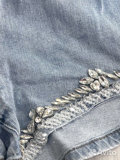 Шорты в стразах