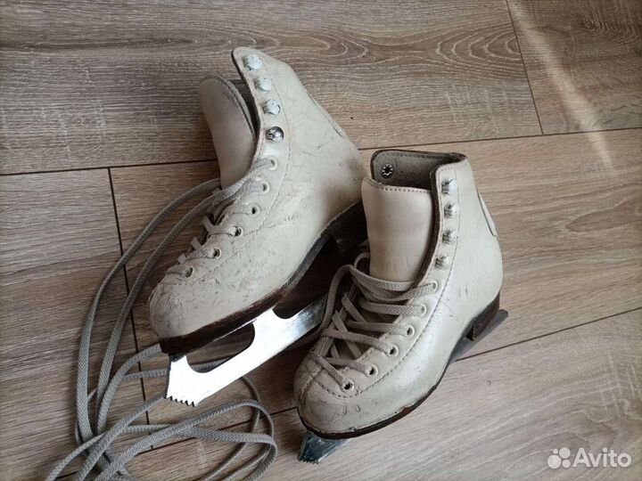 Фигурные коньки wifa 27