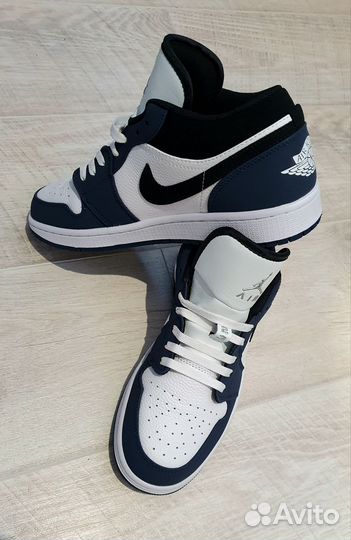 Кроссовки Nike Air Jordan 1mid