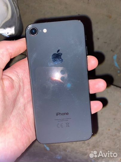 iPhone 8, 64 ГБ