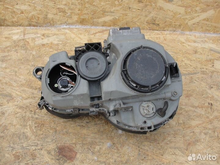 Фара левая ксенон mercedes w210 рест с дефектом