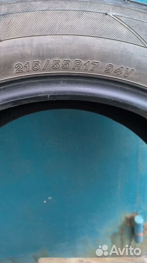 Yokohama Advan A10 215/55 R17 94V