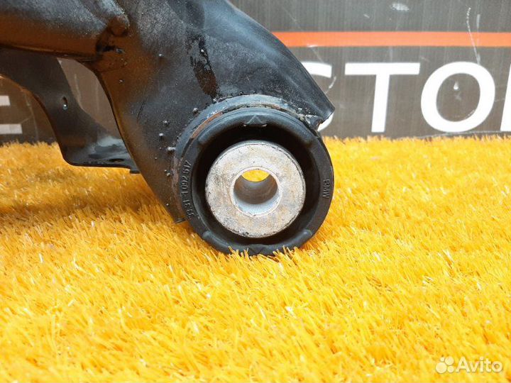 Балка поперечная (подрамник) задняя Bmw 3-Series