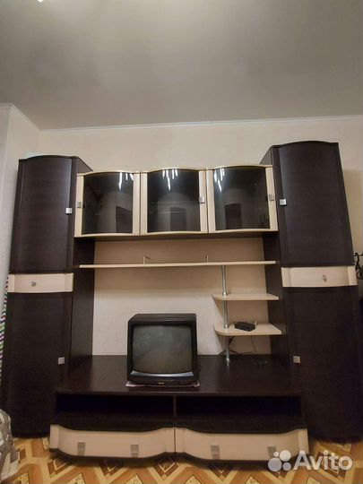 Стенка в гостиную бу