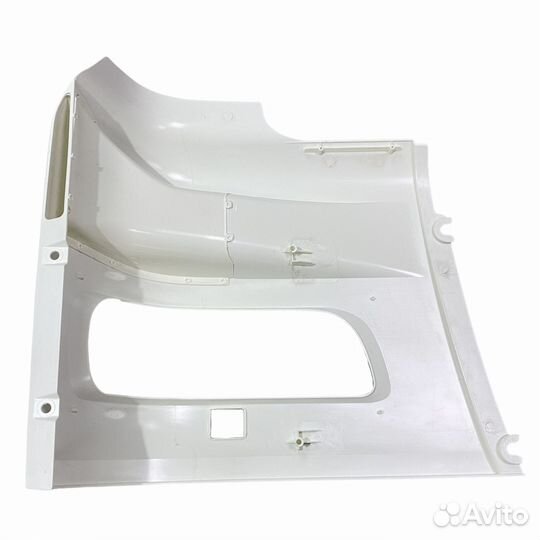 Рамка фары левая белый пластик DAF XF95 вторая се