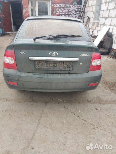 Крышка багажника LADA priora в отличном состоянии
