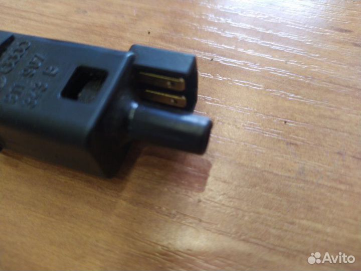 Датчик педали тормоза Volkswagen Passat B5 седан