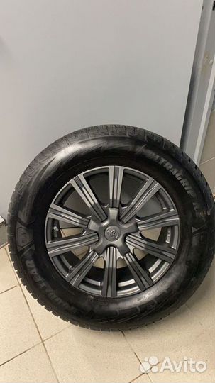 Колеса на Toyota LC 200 оригинал r18