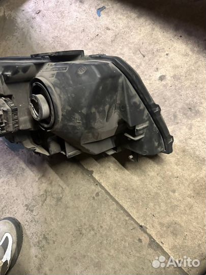Фара левая Toyota Land Cruiser 200 / Lexus LX570