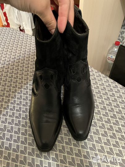 Казаки натуральная кода замша 36 Tamaris