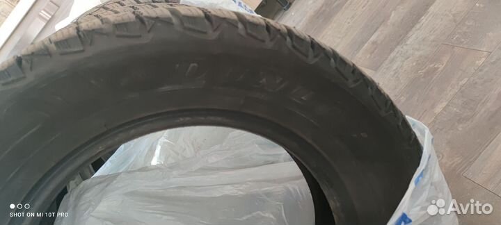 Dunlop DSV-01 215/65 R16