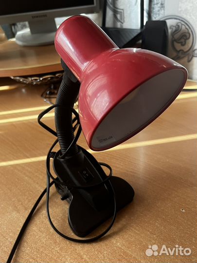 Лампа настольная