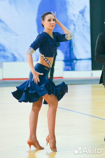 Платье для бальных танцев