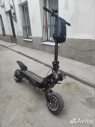 Электросамокат Ultron t108