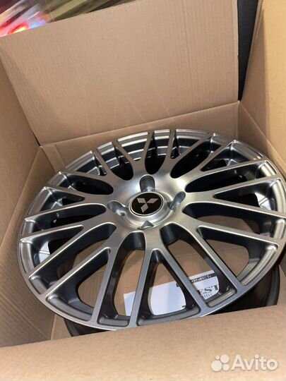 Продам колеса диски mitsubishi