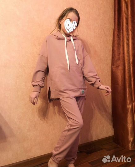 Спортивный костюм для девочки