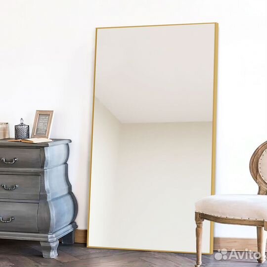 Зеркало в алюминиевой раме золотого цвета 65*180см