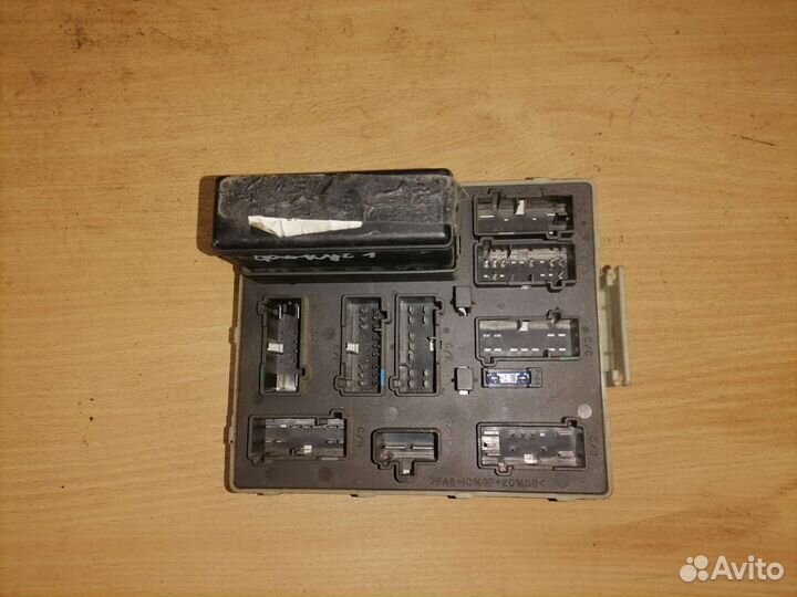 Блок предохранителей Ford Focus 1 2.0 zetek