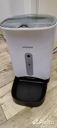 Автоматическая кормушка для кошек и собак Petwant