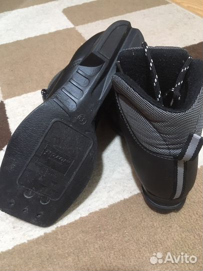 Лыжные ботинки детские 33