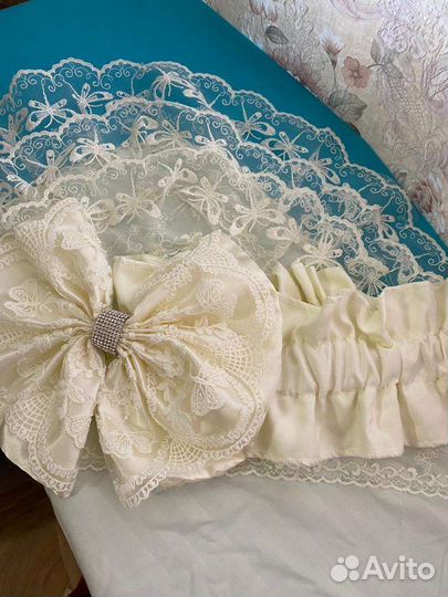 Уголок и бант на выписку