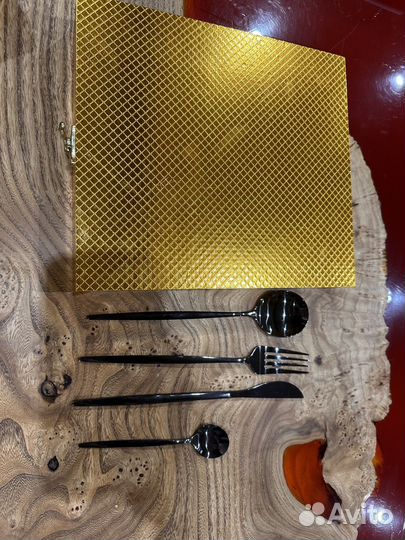 Набор столовых приборов 16 приборов, новый